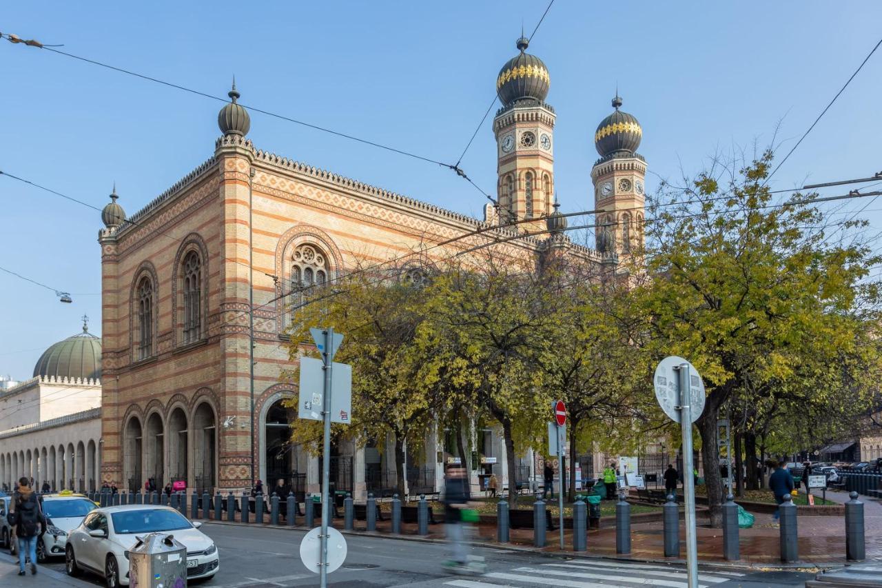 Super Central Super Small Budapest Exterior photo